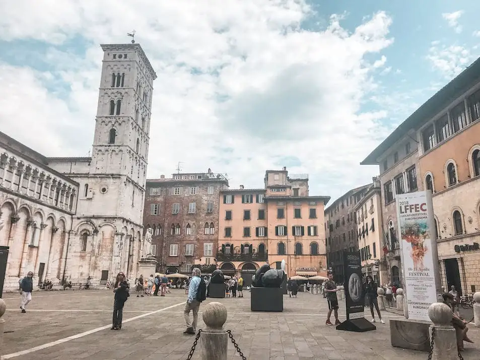 Lucca Sehenswürdigkeiten Reisetipps Toskana