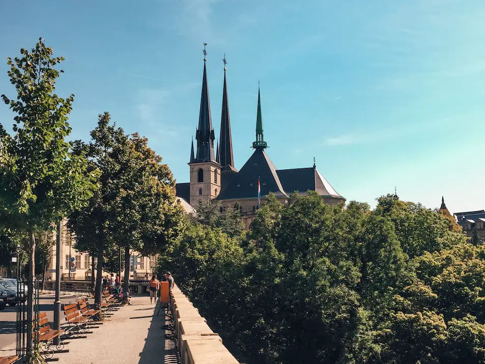 Luxemburg Reisetipps Sehenswürdigkeiten Highlights Reiseblog Reisebericht Reiseführer Cathédrale Notre-Dame Luxembourg