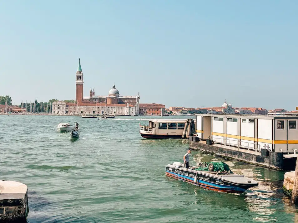 Schiff Fähre nach Venedig Anreise Reisetipps Urlaub