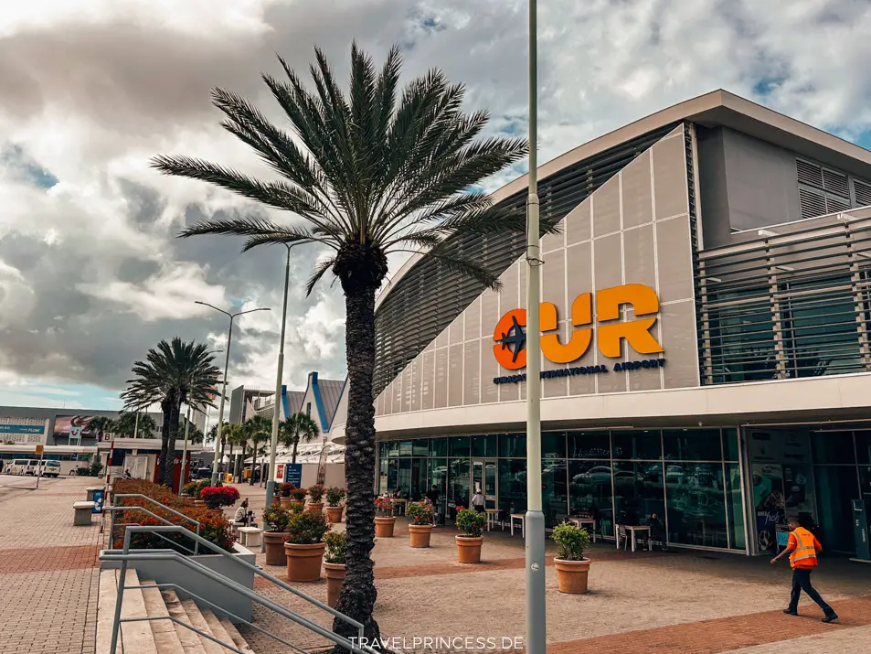 Anreise Willemstad Curacao Welche Airline Flugzeit Flughafen über Amsterdam Reisetipps KLM Travelprincess Reiseblog Reisebericht