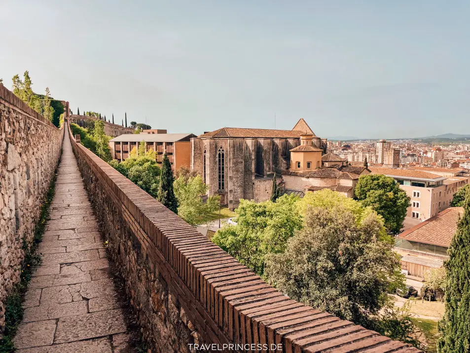 Passeig de la Muralla / City Walks Sehenswürdigkeiten Highlights Reiseführer Reisebericht Reiseblog Travelprincess