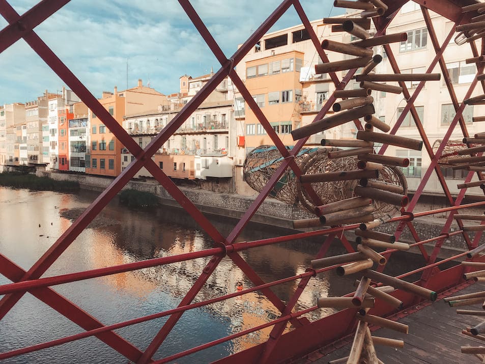 Girona Sehenswürdigkeiten Reisebericht Pont de les Peixateries Velles Onyar