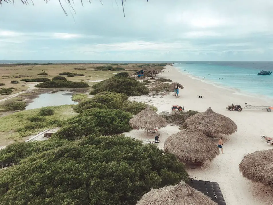 Klein Curaçao Reisebericht Schiffswrack Tanker Strand rau Sehenswürdigkeiten Ruinen und Gräber
