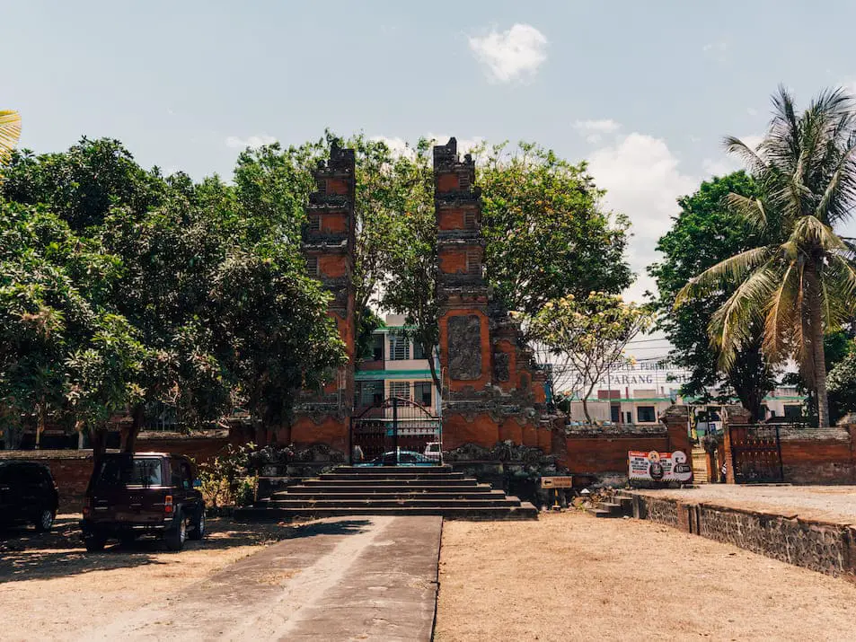 Mataram Sehenswürdigkeiten Reisebericht Hauptstadt Lomboks Meru Tempel
