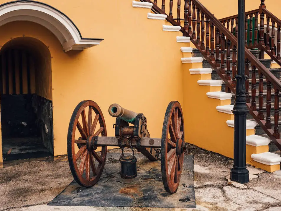 Willemstad Fort Amsterdam Reisetipps Reisebericht Sehenswürdigkeiten Empfehlungen Auf eigene Faust Curaçao Hotels Restaurants Pietermaai