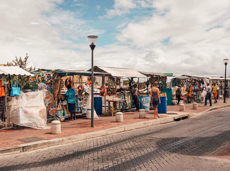Willemstad Reisetipps Reisebericht Sehenswürdigkeiten Empfehlungen Auf eigene Faust Curaçao Floating Market
