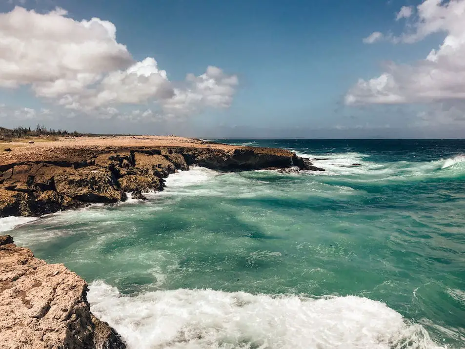 Curaçao Reisetipps Empfehlungen Sehenswürdigkeiten Ausflugsmöglichkeiten Erfahrung Blue Bay Resort Mietwagen Osten Küste Felsen Hato Plains Shete Boka