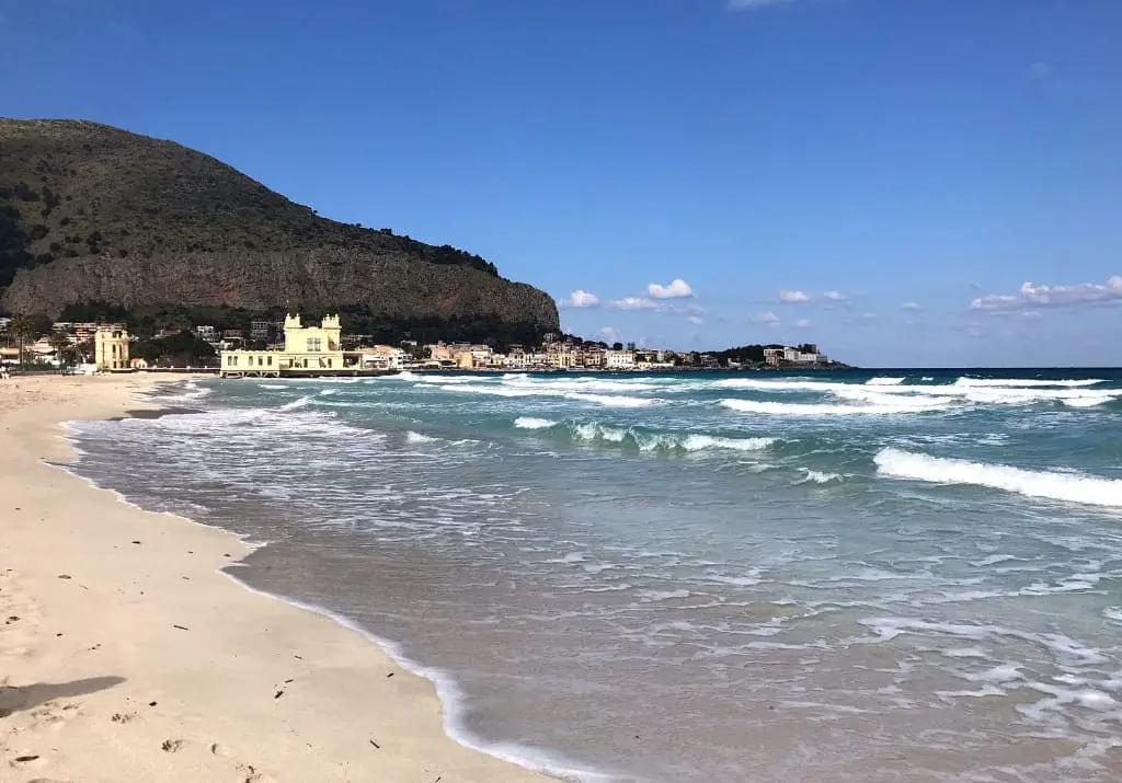 Palermo Reisebericht Mondello Beach Sizilien