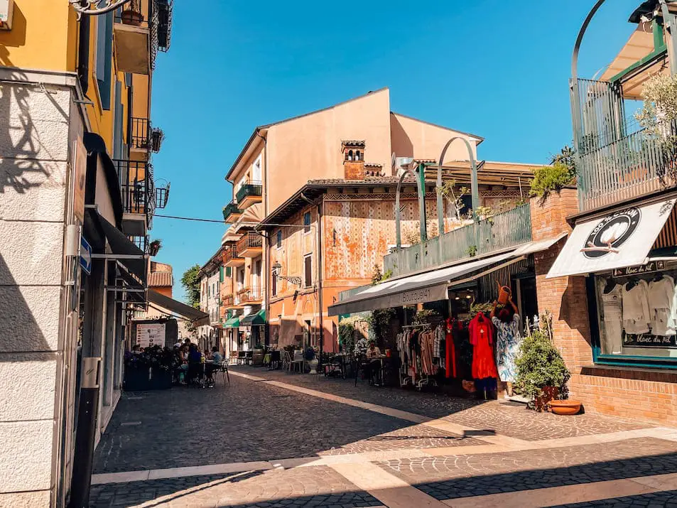 Altstadt Bardolino Gardasee Venetien Italien
