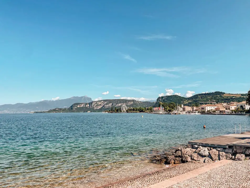 Strand Bardolino baden Gardasee Reisetipps Urlaub travelprincess Reiseblog