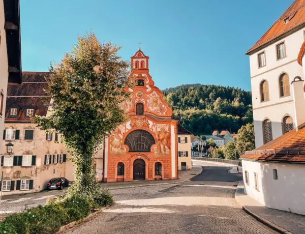 Füssen Heilig-Geist-Spitalkirche Sehenswürdigkeiten Reisetipps