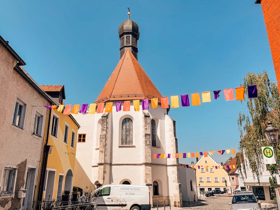 St. Barbara Kirche Bayern Abensberg Sehenswürdigkeiten Reisetipps