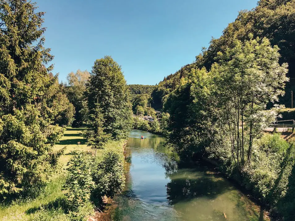 Fränkische Schweiz Reisetipps Urlaub Sehenswürdigkeiten Osterbrunnen