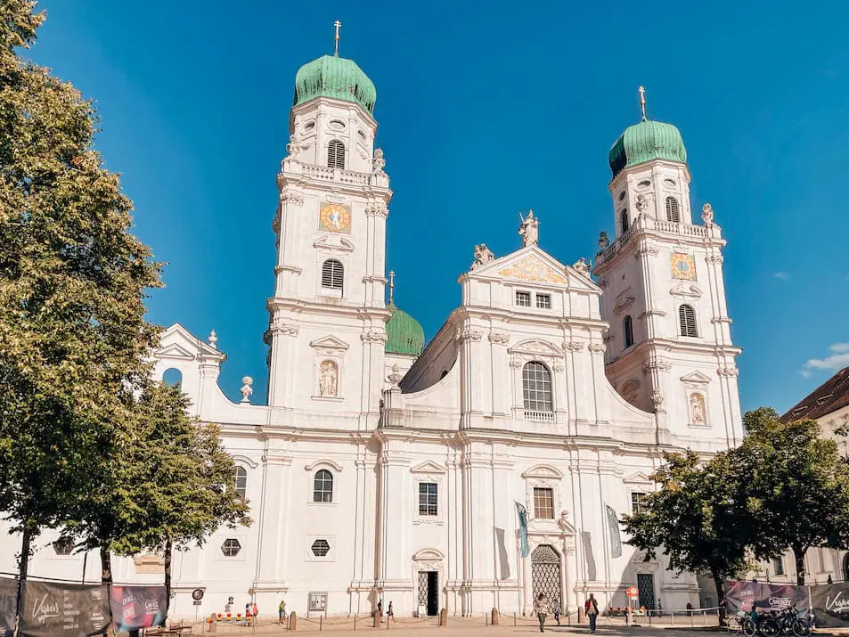 Dom St. Stephan Bayern Reisetipps Sehenswürdigkeiten Stephansdom Urlaub Ausflug