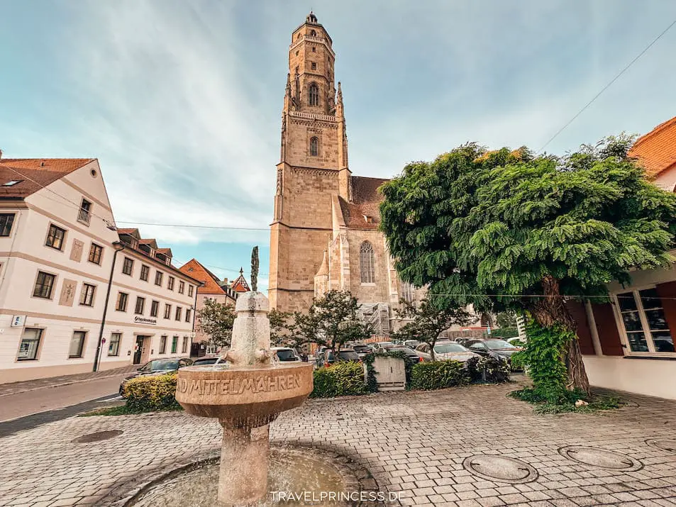 Ist Nördlingen eine schöne Stadt? Reisetipps Erfahrung Reisebericht Urlaub Ausflug Bayern Travelprincess Reiseblog