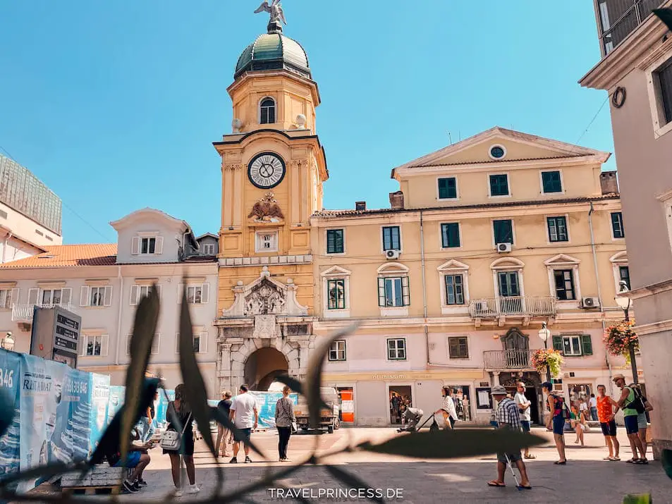 Rijeka Korzo und Stadtturm Sehenswürdigkeiten Reisetipps Reiseführer Reiseblog