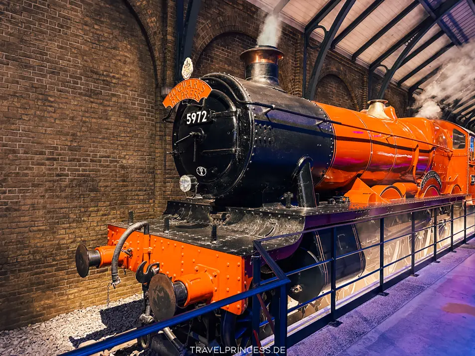 Original Hogwarts Express London Harry Potter Studio Tour Warner Bros. Studios 