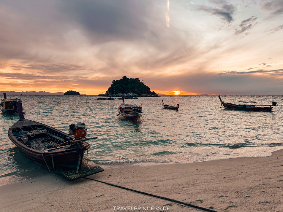 Sunrise Beach Thailand Sonnenaufgang Travelprincess Reiseblog