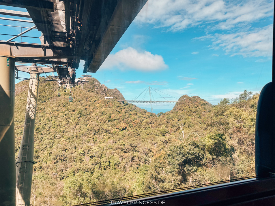 Cable Car und Sky Bridge Malaysia Highlights Urlaub Reiseziel am Meer