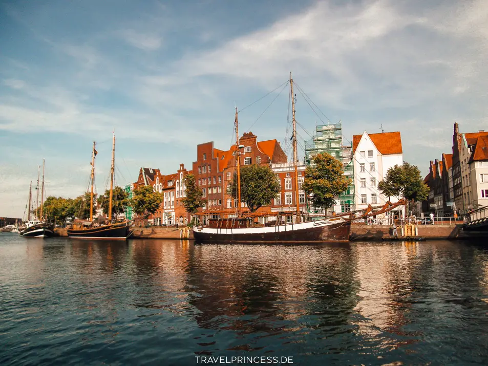 Nach Lübeck mit dem Deutschlandticket Ausflugsziele Reisetipps Urlaub Städtetrips am Meer