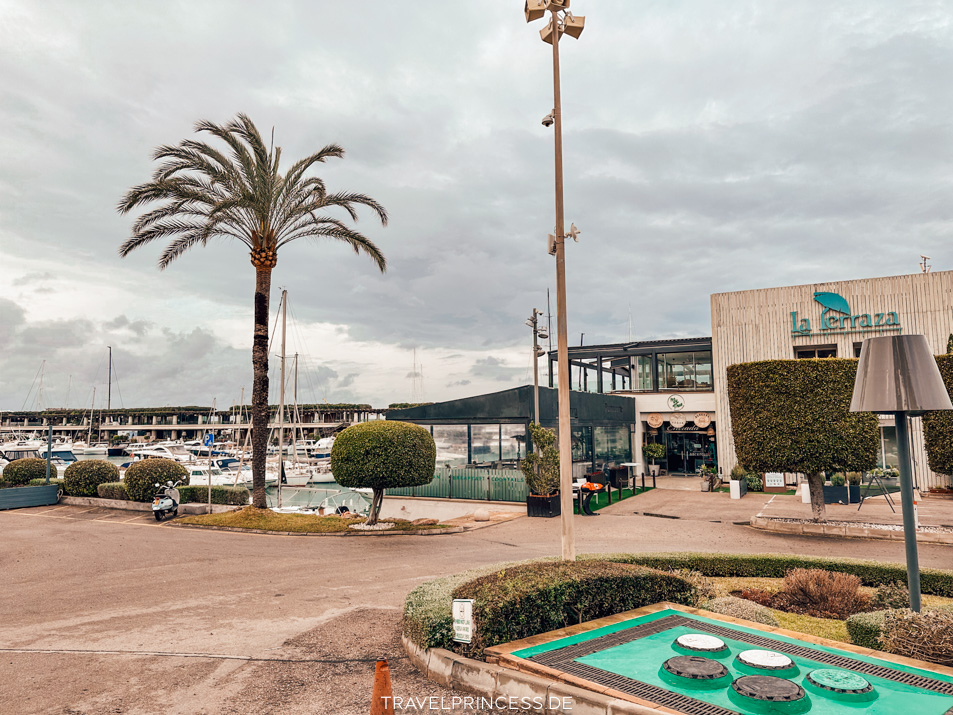 Portals Nous Sehenswürdigkeiten Hafen Yachten