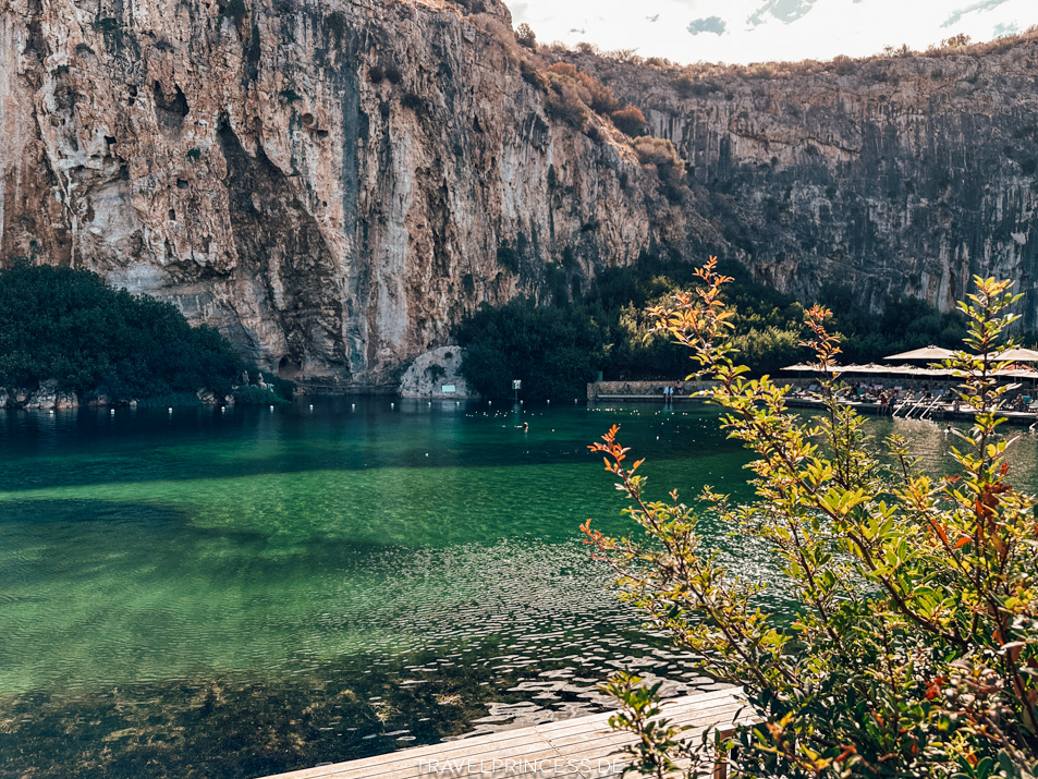 Lake Vouliagmeni Urlaub Athen Tipps Wandern Sehenswürdigkeiten Thermalwasser Thermalquelle Griechenland