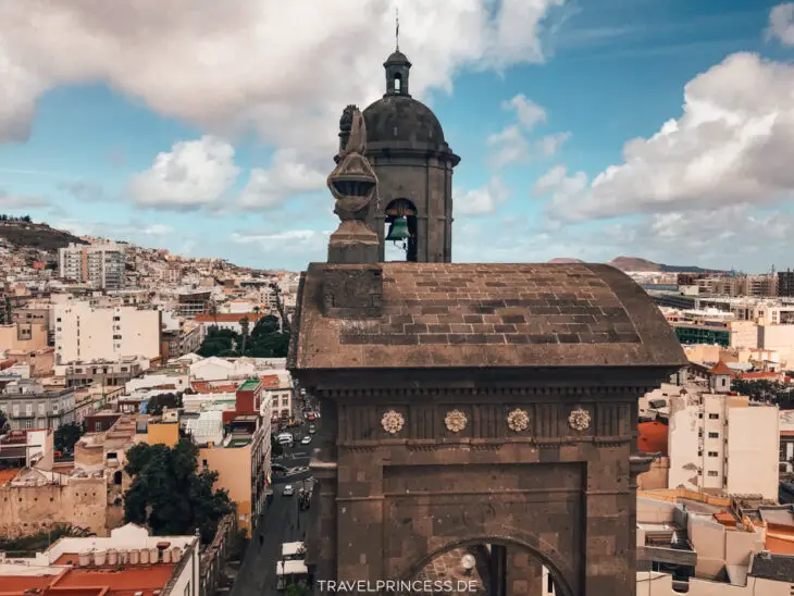 Plaza de Santa Ana und Kathedrale Santa Ana Gran Canaria Sehenswürdigkeiten Highlights Reisetipps Urlaub Reiseführer Reiseblog Travelprincess