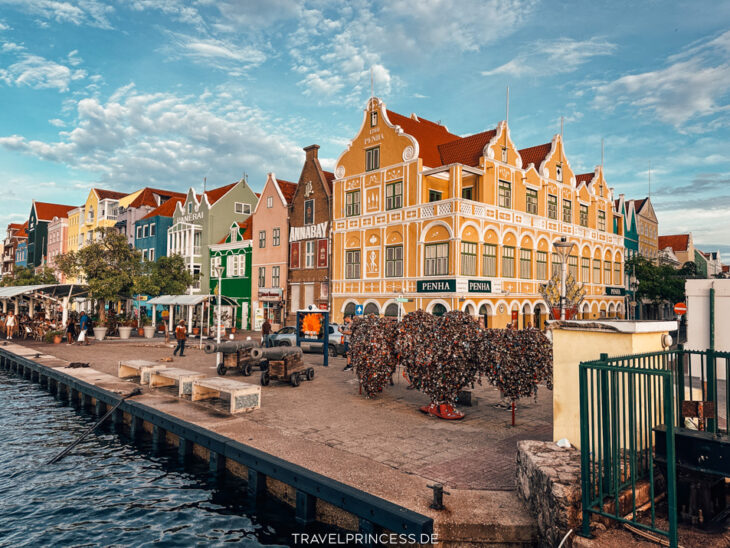 Reisetipps Sehenswürdigkeiten Highlights Willemstad Curaçao Reisebericht Reiseführer Urlaub Reiseblog Travelprincess 