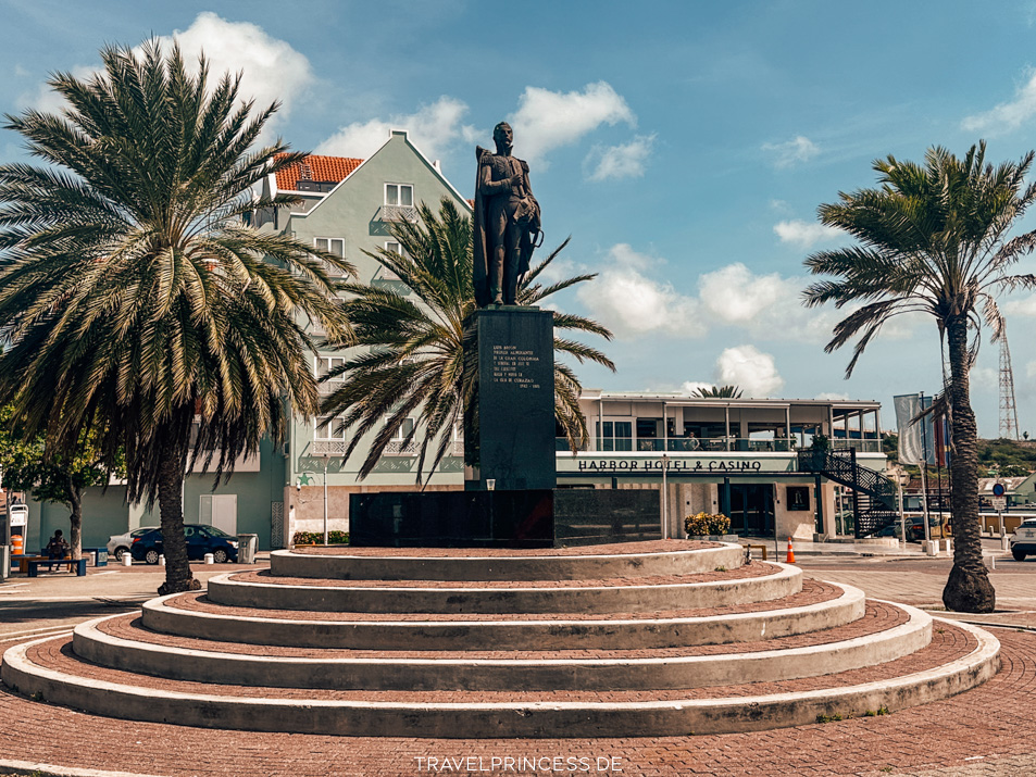 Willemstad - Stadtteile Viertel Otrobanda Otrabanda Punda Scharloo Pietermaai Sehenswürdigkeiten Reisetipps Reiseführer Travelprincess Reiseblog Curaçao