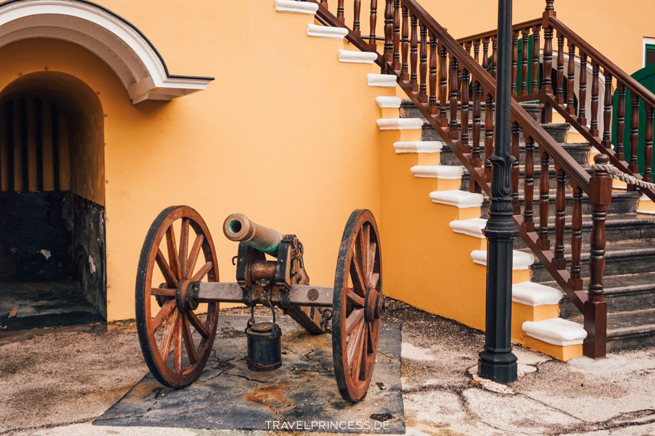 Fort Amsterdam - Willemstad Sehenswürdigkeiten Curaçao Reiseblog Travelprincess Urlaub 