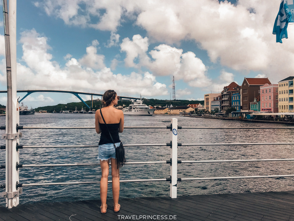 Königin-Juliana-Brücke Curaçao Reiseblog Travelprincess Urlaub Highlights Karibik Tipps 