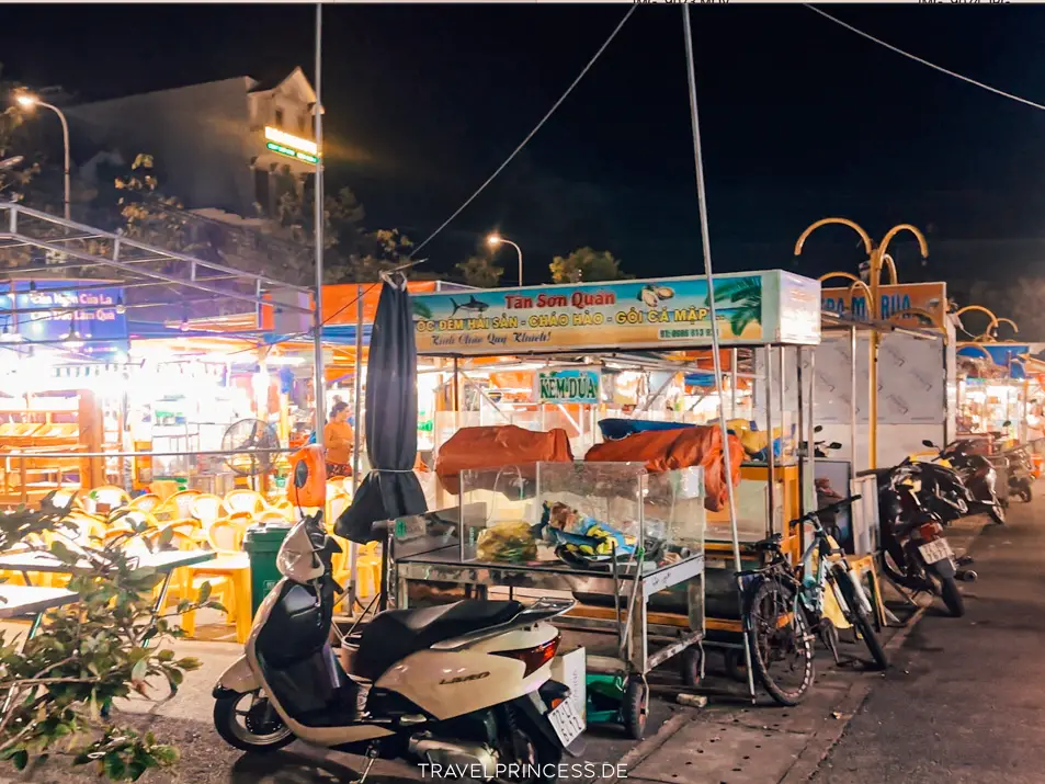 Vietnam Nachtmarkt Streetfood Streetfoodmarket Reiseblog Travelprincess Vietnam Inseln