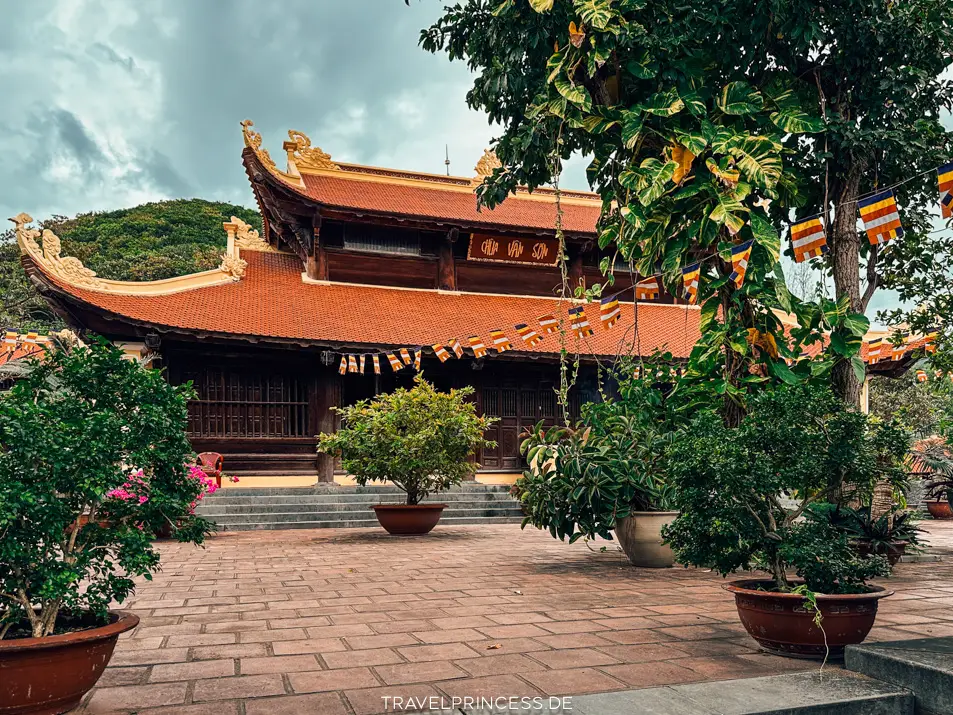 Vietnam Tempel Son Van Reiseblog Travelprincess