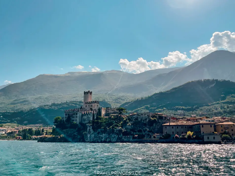 Malcesine Gardasee im Frühling Highlights Sehenswürdigkeiten schönste Orte Reiseblog Travelprincess