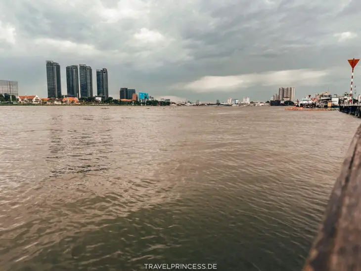 Flussfahrt Bootsfahrt Schiff Saigon River Vietnam Reiseblog Travelprincess Highlights Sehenswürdigkeiten Reiseführer