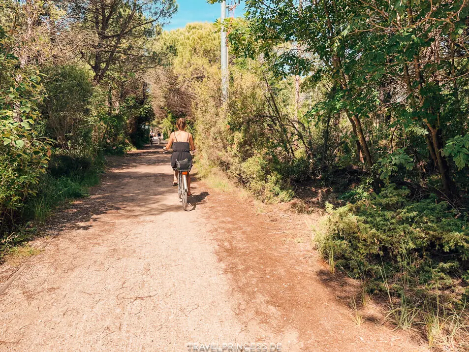 Küstenradweg Bibione am Meer Fahrrad fahren Fahrrad leihen Italien Reisebericht Highlights Sehenswürdigkeiten Faro di Bibione Leuchtturm von Bibione Reiseblog Travelprincess Italien