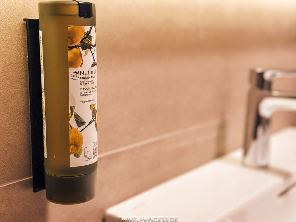 Ferienwohnung Gardasee Italien direkt am See Privatstrand Hoteltipp Reiseblog Travelprincess