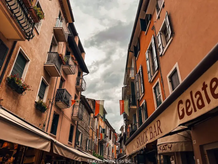 Torre dell’Orologio Garda Reisetipps Reisebericht Travelprincess Gardasee Reiseblog Tipps Geheimtipps Urlaub Hotels