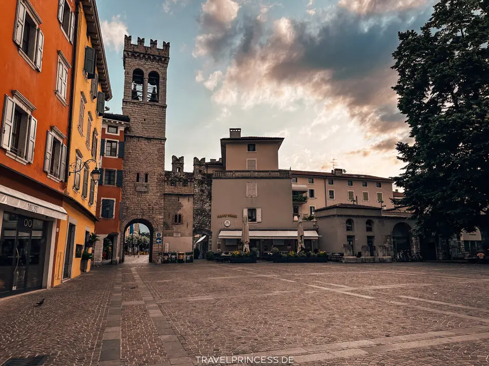 Ist Riva del Garda schön? Lohnt es sich? Gardasee Urlaub Travelprincess Reiseblog
