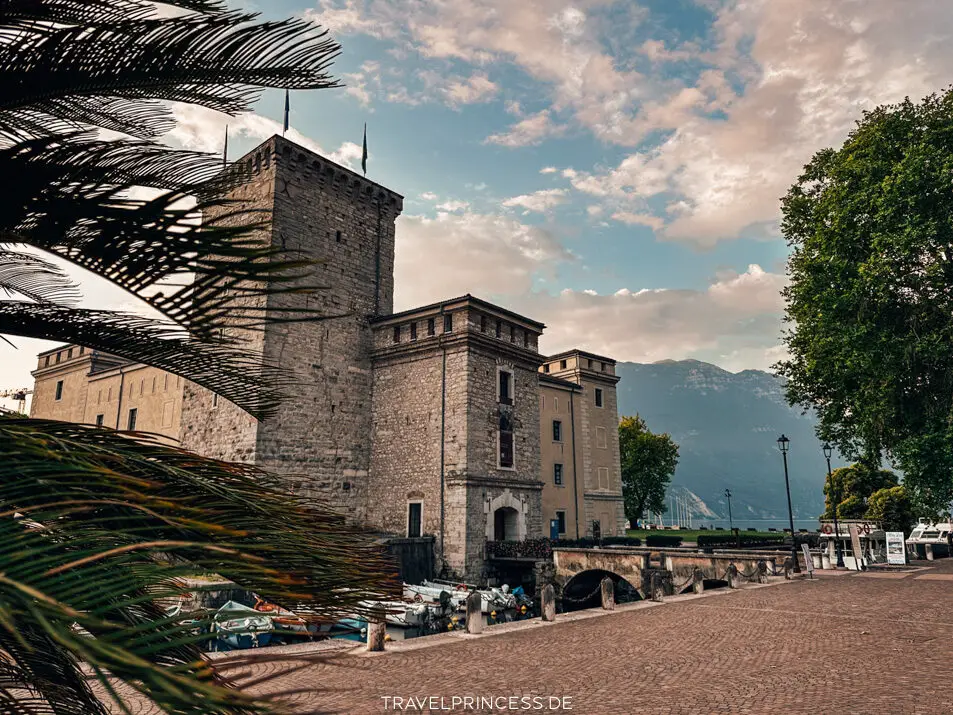 Rocca di Riva - Wasserburg und Museum Alto Garda (MAG) Sehenswürdigkeiten Gardasee Highlights Tipps Travelprincess Reiseblog