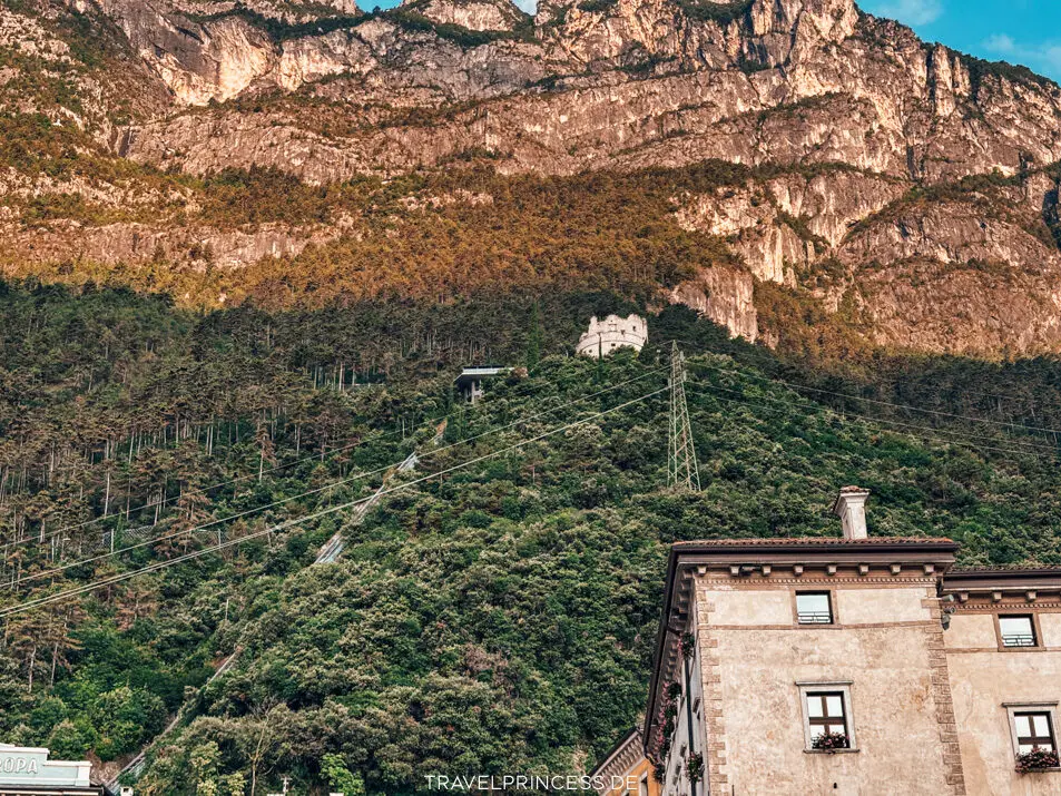 Bastione di Riva Restaurant Aufzug Travelprincess Reiseblog Gardasee