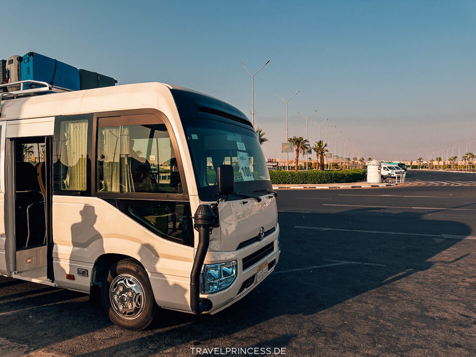 Transfer Hurghada Ägypten Reiseblog Travelprincess Reisetipps Hotel am Meer Schnorcheln Tauchen Urlaub Reisebericht