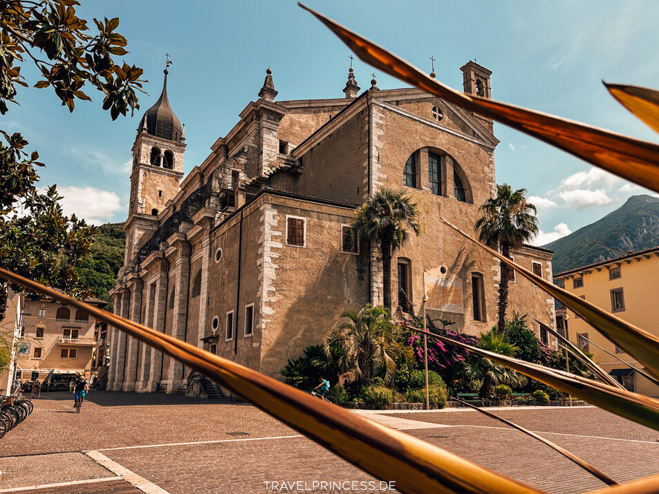 Kirche Chiesa Madre di Santa Maria Assunta Torbole Sehenswürdigkeiten Reiseblog Travelprincess
