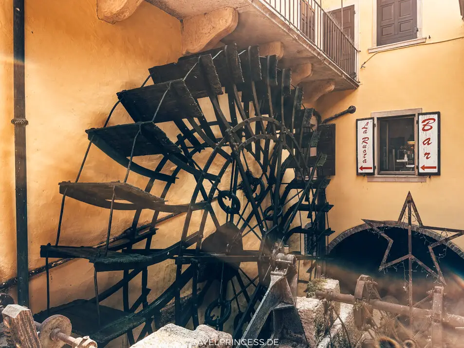 Mühlen und Wasserräder: Ruote dei mulini & Vecchio mulino ad acqua Valeggio Sul Mincio Tipps Sehenswürdigkeiten Reiseführer Reisebericht Reiseblog Travelprincess Italien