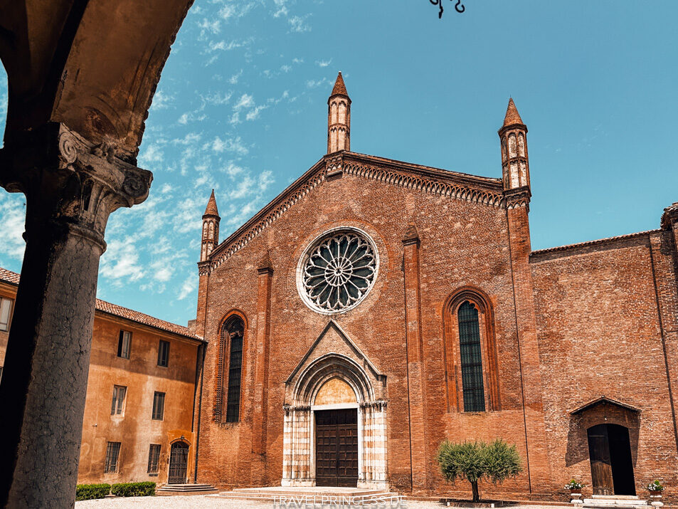 Chiesa di San Francesco, die klassizistische San Sebastiano Kirche, Museo di Palazzo d’Arco, National Gallery of Historical Collections Italien Reisebericht Sehenswürdigkeiten Highlights Gardasee Ausflug Region Travelprincess Reiseblog