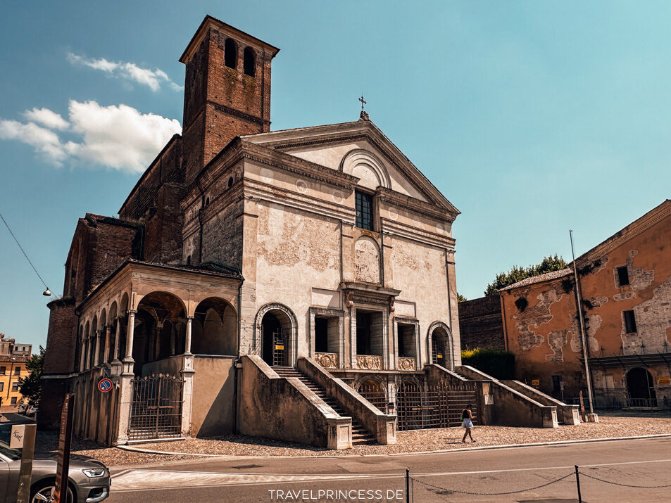 Chiesa di San Francesco, die klassizistische San Sebastiano Kirche, Museo di Palazzo d’Arco, National Gallery of Historical Collections Italien Reisebericht Sehenswürdigkeiten Highlights Gardasee Ausflug Region Travelprincess Reiseblog