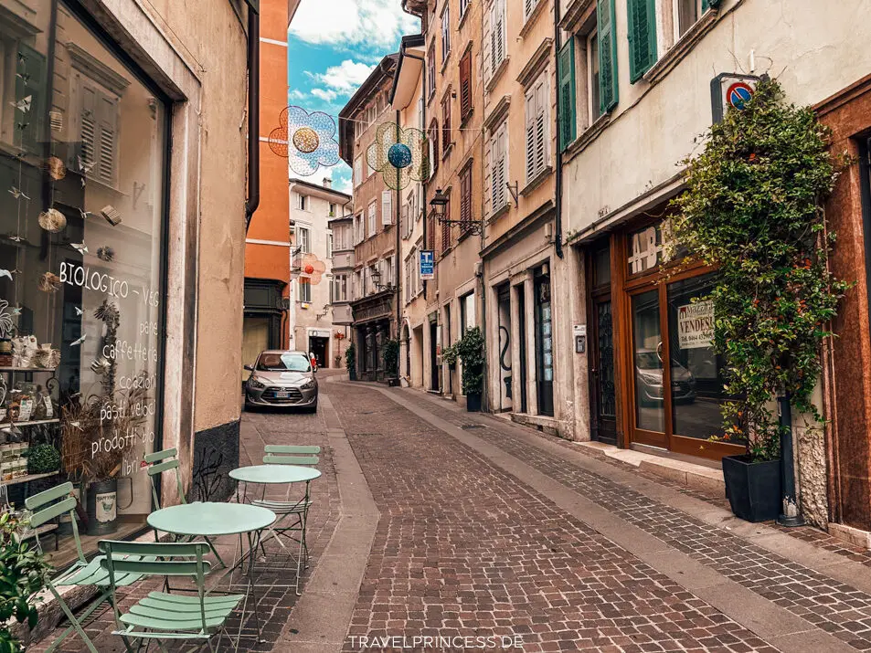 Sehenswürdigkeiten und Highlights in Rovereto Travelprincess Reiseblog Urlaub Italien Erfahrungen Reisebericht Trentino