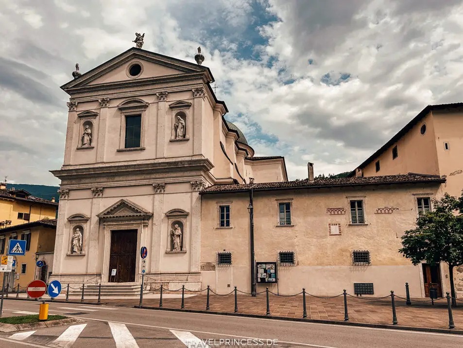 Chiesa di Santa Maria del Carmine Trentino Italien Gardasee Reiseblog Travelprincess Sehenswürdigkeiten Kirchen