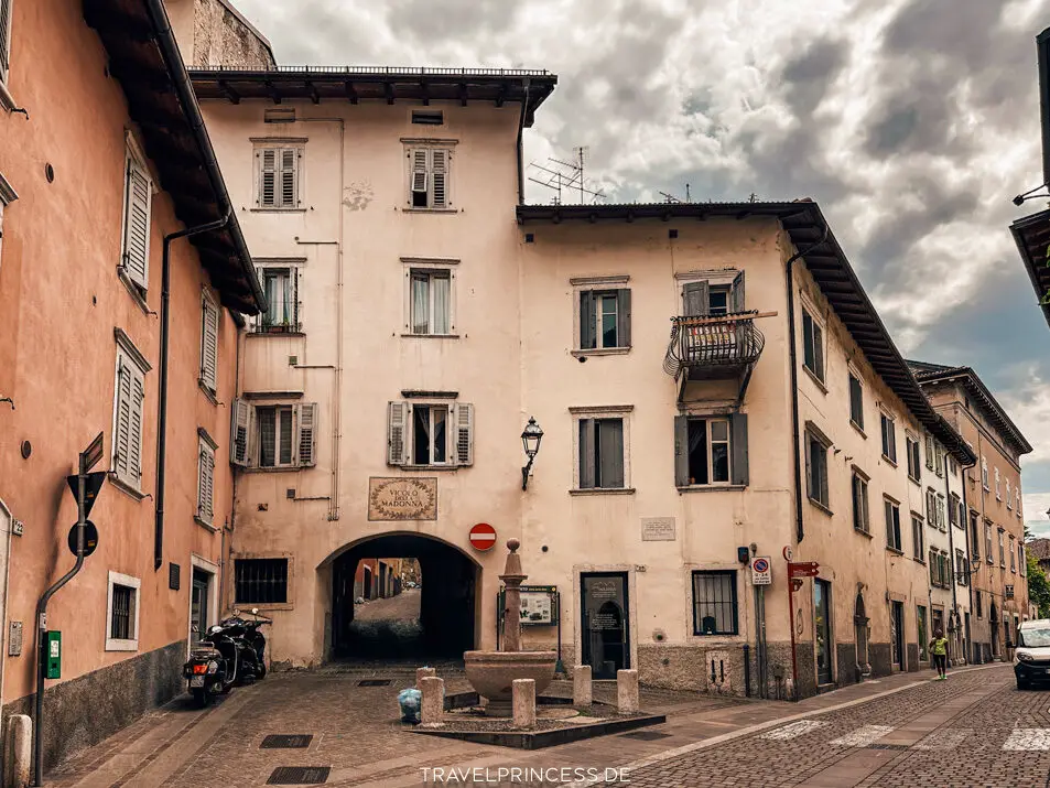Sehenswürdigkeiten und Highlights in Rovereto Travelprincess Reiseblog Urlaub Italien Erfahrungen Reisebericht Trentino