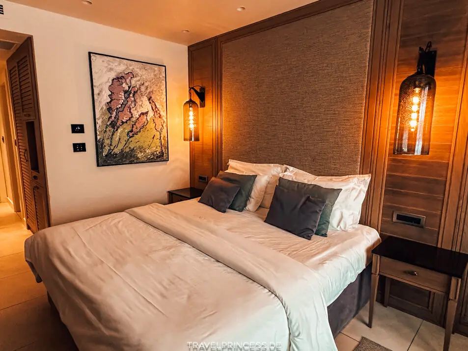 Zimmer Suiten Casa del Mare Mediterraneo Montenegro Bucht von Kotor Spa Wellness Indoorpool Boutique Hotel Reisetipps Hotels Unterkunft Wellness privater Strand Hotel am Meer Bucht Reiseblog Travelprincess